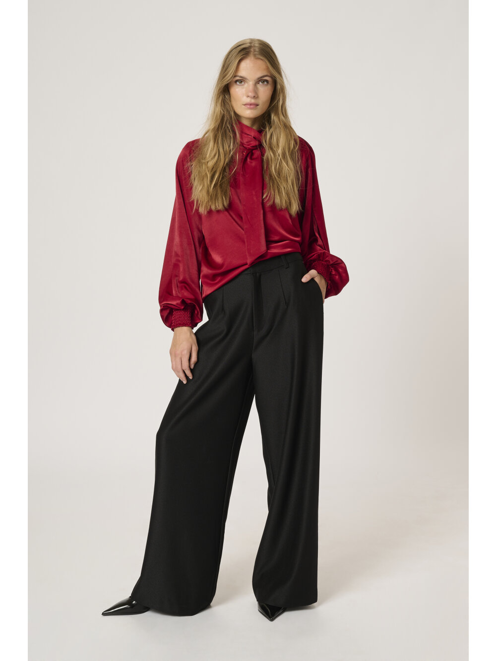 My Essential Wardrobe - LavinaMW High Wide Pant