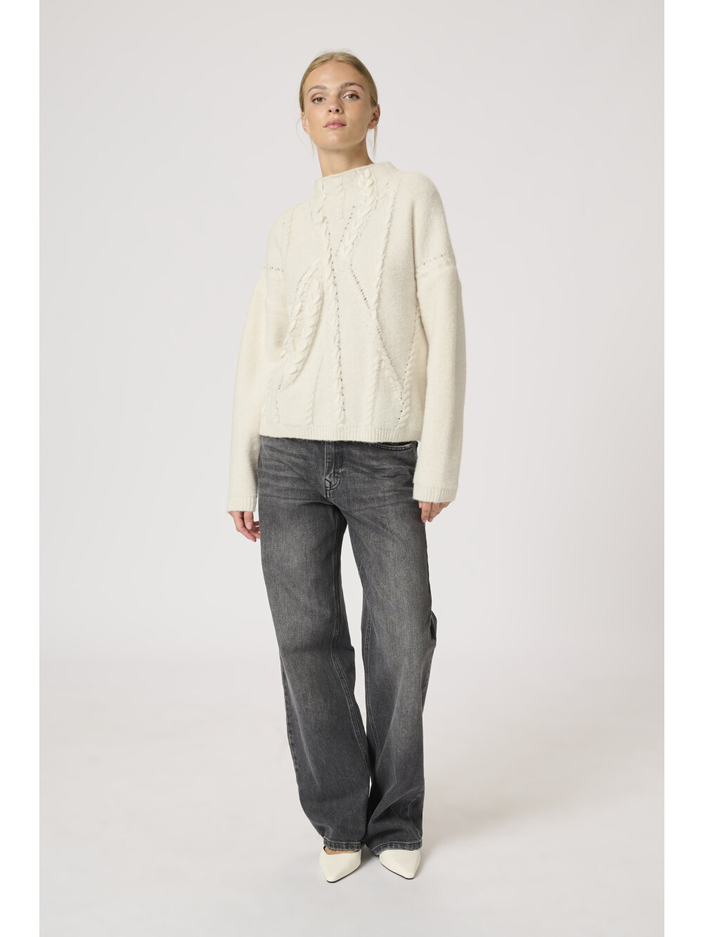 My Essential Wardrobe - SolaMW Knit Blouse