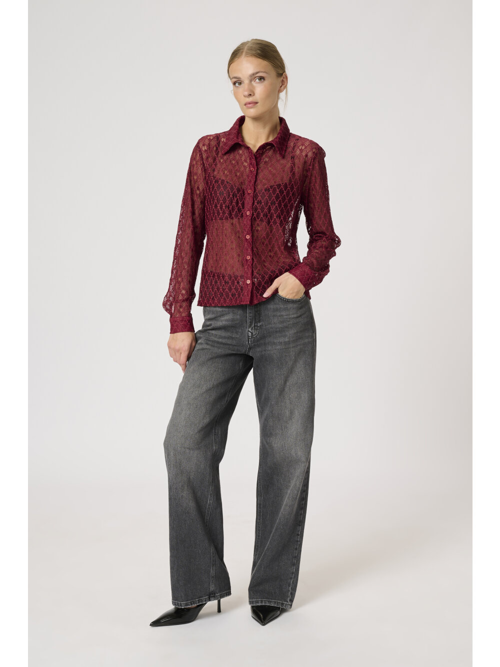 My Essential Wardrobe - ViolaMW Lace Shirt