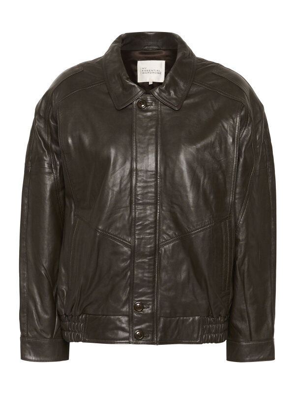 My Essential Wardrobe - AkelaMW Leather Jacket