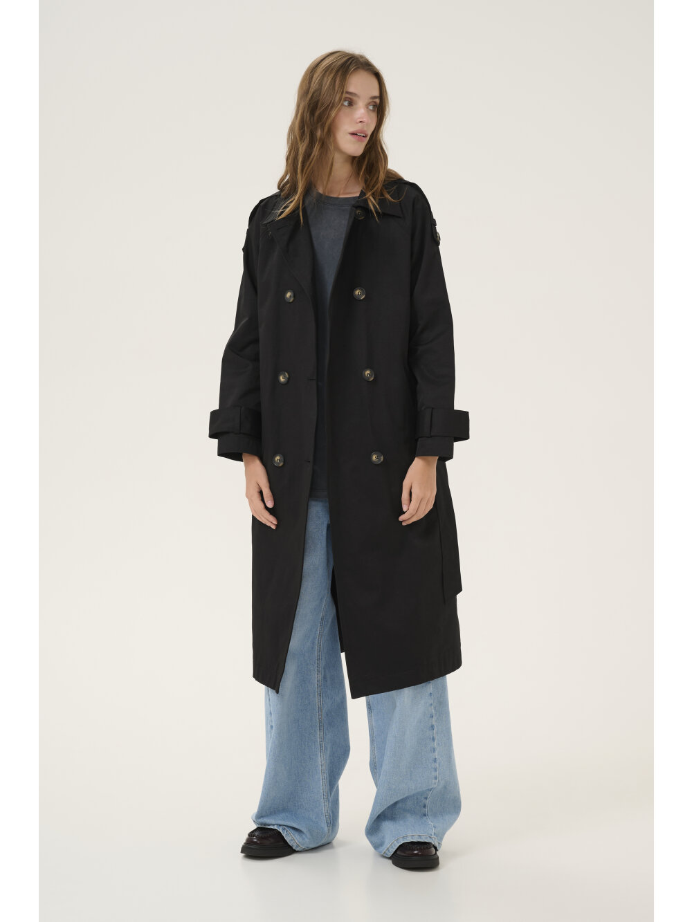 My Essential Wardrobe - MiraMW Long Trenchcoat