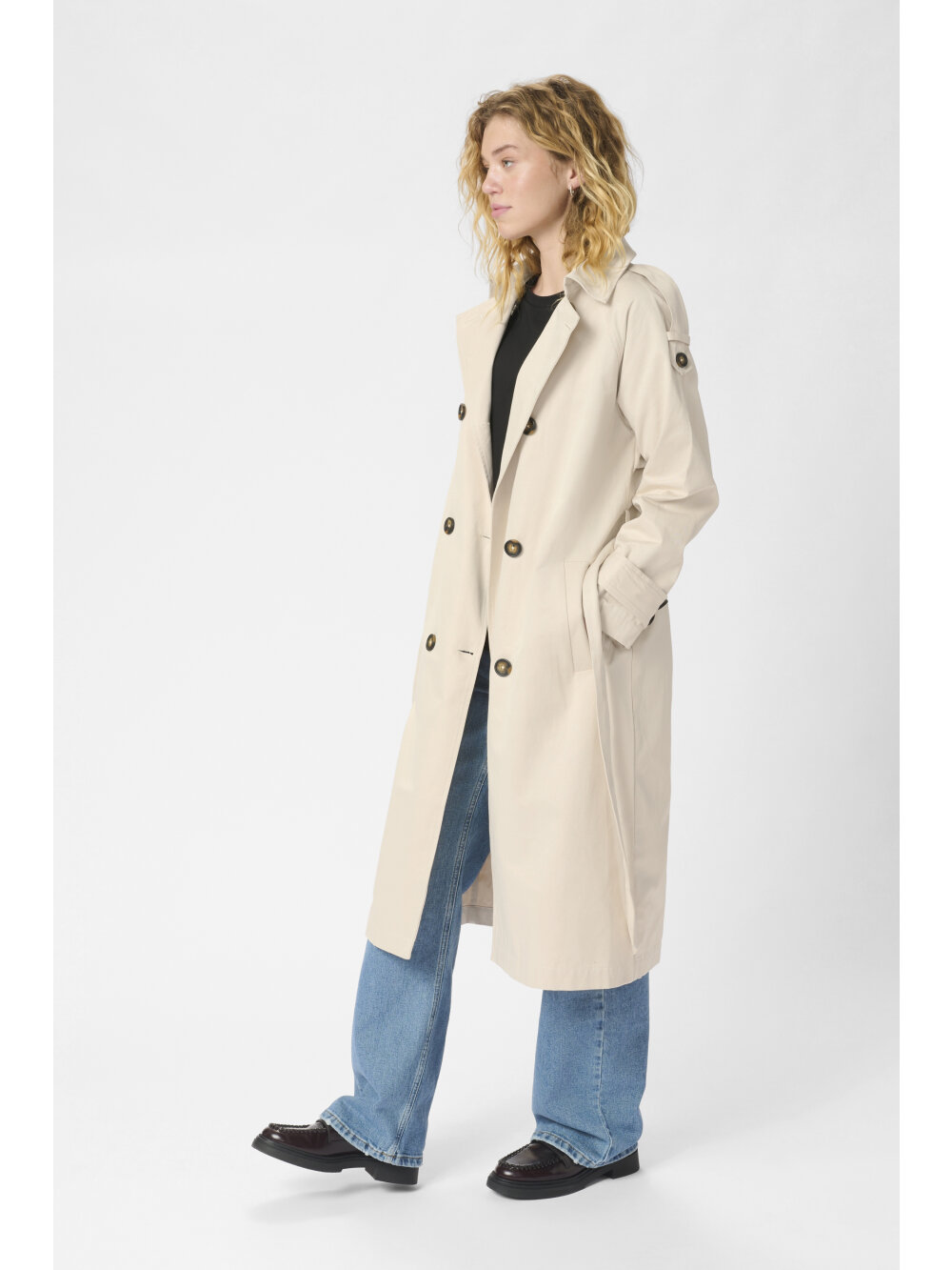 My Essential Wardrobe - MiraMW Long Trenchcoat