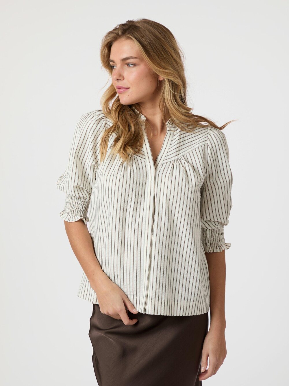 Neo Noir - Diana Crepe Stripe Bluse