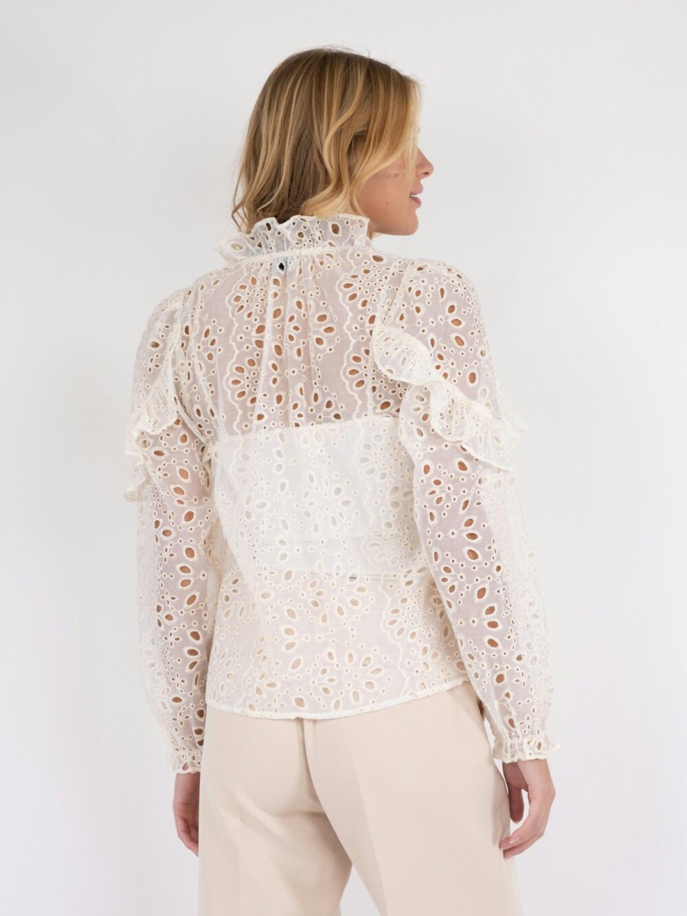 Neo Noir - Nadira Embroidery Bluse