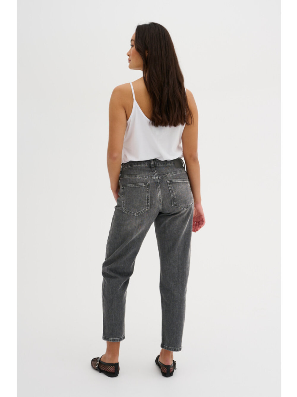 My Essential Wardrobe - 34 THE MOMMY 139 HIGH TAPERED Jeans