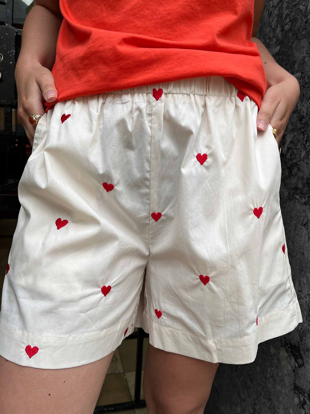 Neo Noir - Sakuri Hearts Shorts