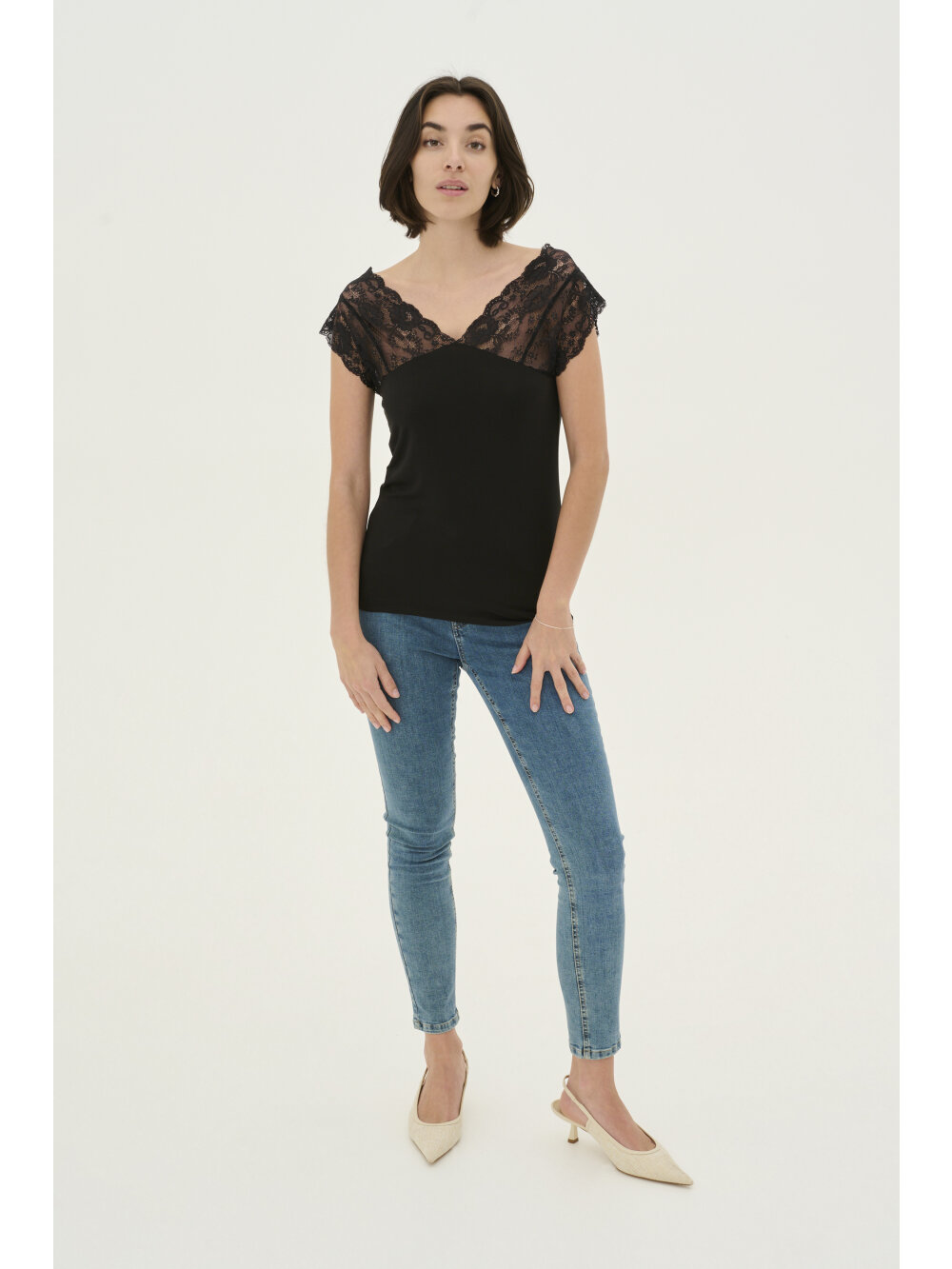 Culture - CUpoppy Lace Top