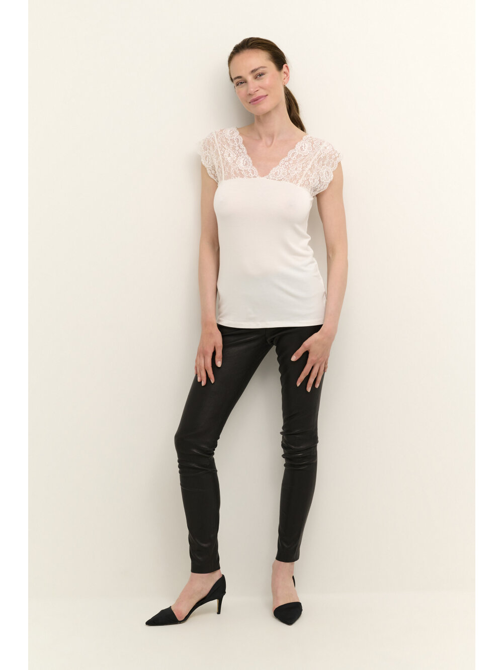 Culture - CUpoppy Lace Top