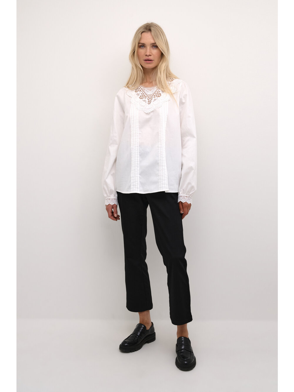 Culture - CUbaz Lace Blouse