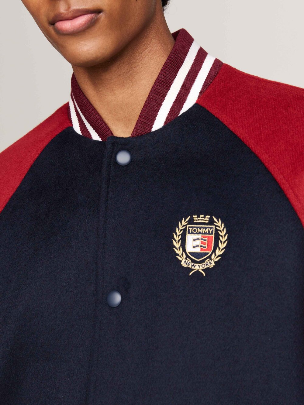 Tommy Jeans - TJM WOOL BLEND CREST BOMBER Jakke