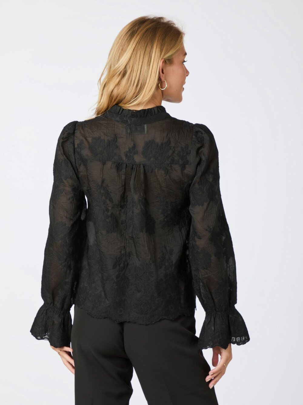 Neo Noir - Amara Big Embroidery Bluse